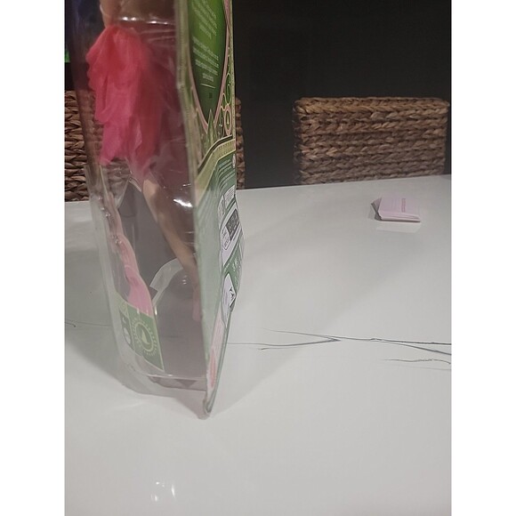 Wicked Glinda Fashion Doll With Removable Fashions & Accessories - Picture 12 of 15